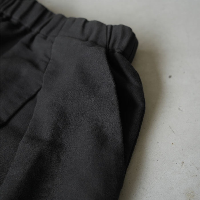 ○(e253t168) / evam eva (エヴァムエヴァ) / brushed cotton cropped