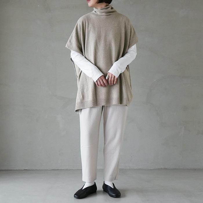 evam evaエバムエバ　ウールケープポンチョ　アイボリー　日本製　FREE evam evaエバムエバ ウールケープポンチョ アイボリー 日本製