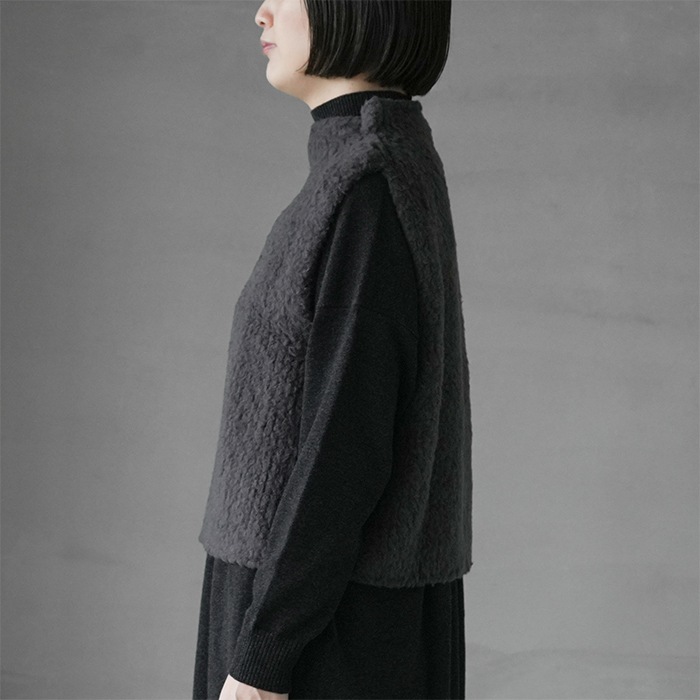 トップス evam eva wool boa vest ○（e243k178) / evam eva(エヴァムエヴァ) /boa vest (ボアベスト