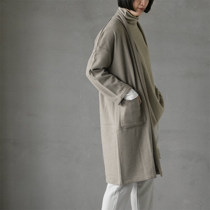 □（e243c171) / evam eva(エヴァムエヴァ) /wool robe (ウール ローブ