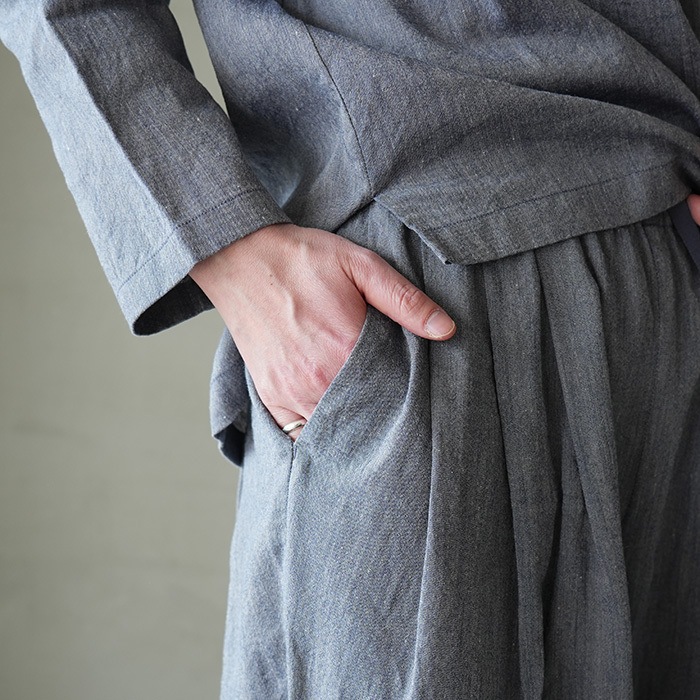 evam evaリネンワイドタックパンツ e261t077) / evam eva (エヴァムエヴァ) / linen washi tuck wide