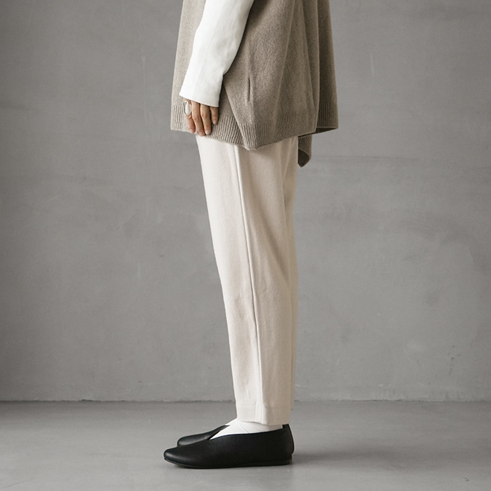 ○（e243c173) / evam eva(エヴァムエヴァ) /wool tuck pants (ウール