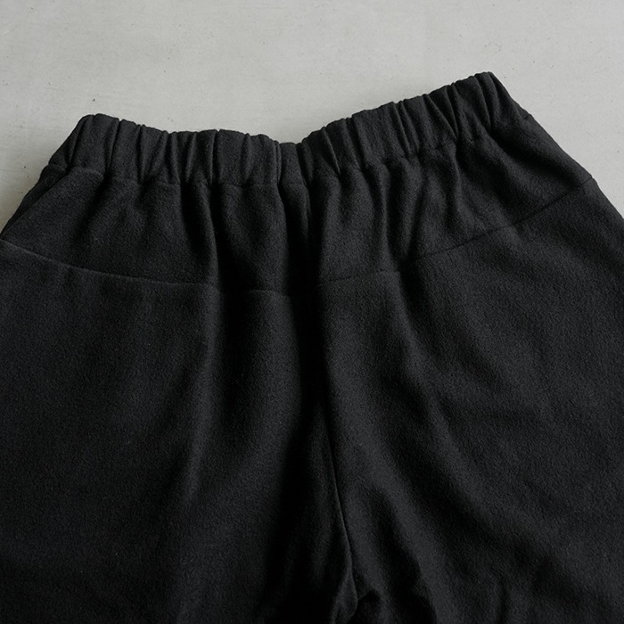 ○（e243c173) / evam eva(エヴァムエヴァ) /wool tuck pants (ウール