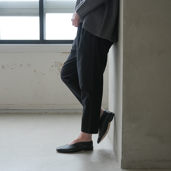 e231t116) / evam eva (エヴァムエヴァ) /cotton tuck pants(コットン