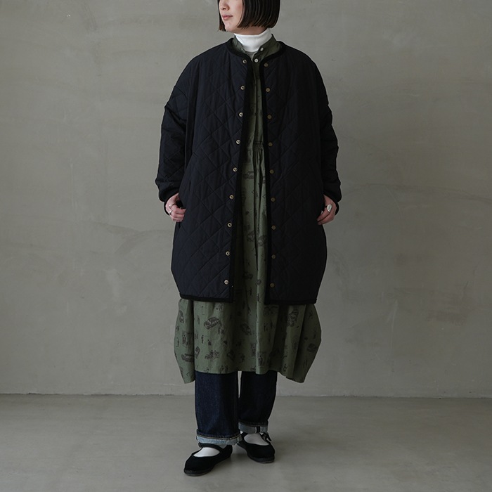 美品　On court dress S サイズ XS～Lサイズあり】アシンメトリー裾×フロントジッパーミディ