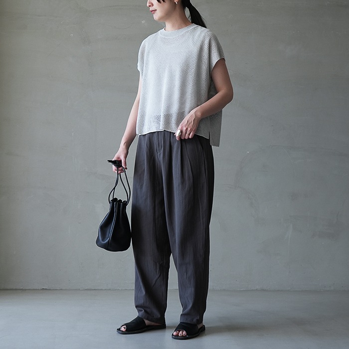 □(e261k185) / evam eva (エヴァムエヴァ) / dry silk vest(ドライ