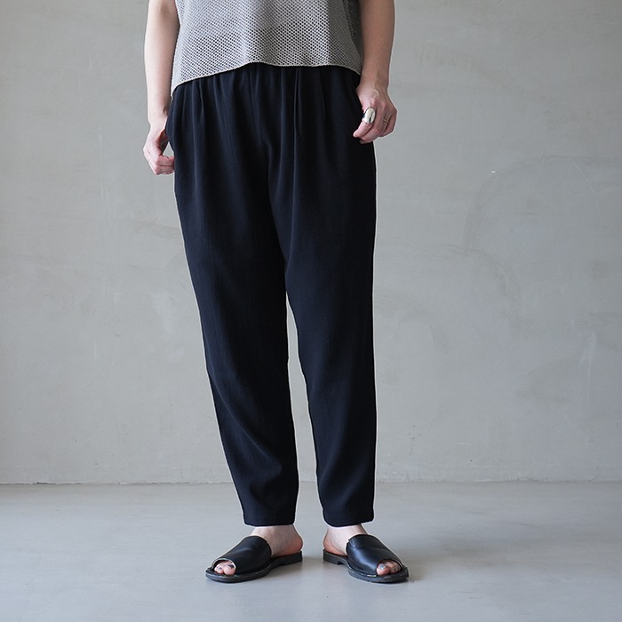 e261t198) / evam eva (エヴァムエヴァ) / cotton tuck pants(コットン