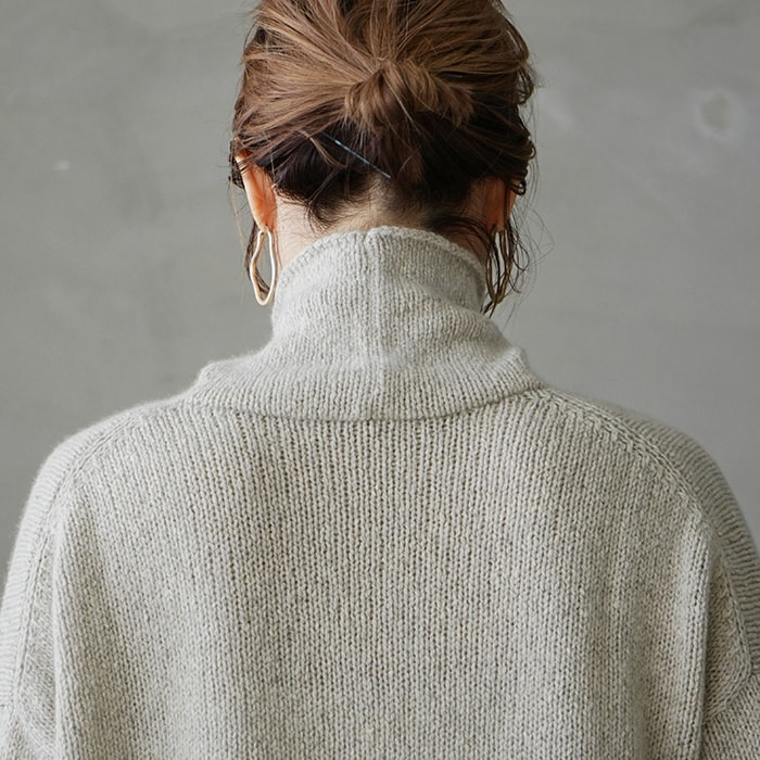 美品✨エヴァムエヴァ カシミヤ セーブル クルーネック　ニット　アイボリー 美品✨エヴァムエヴァ カシミヤ セーブル クルーネック ニット