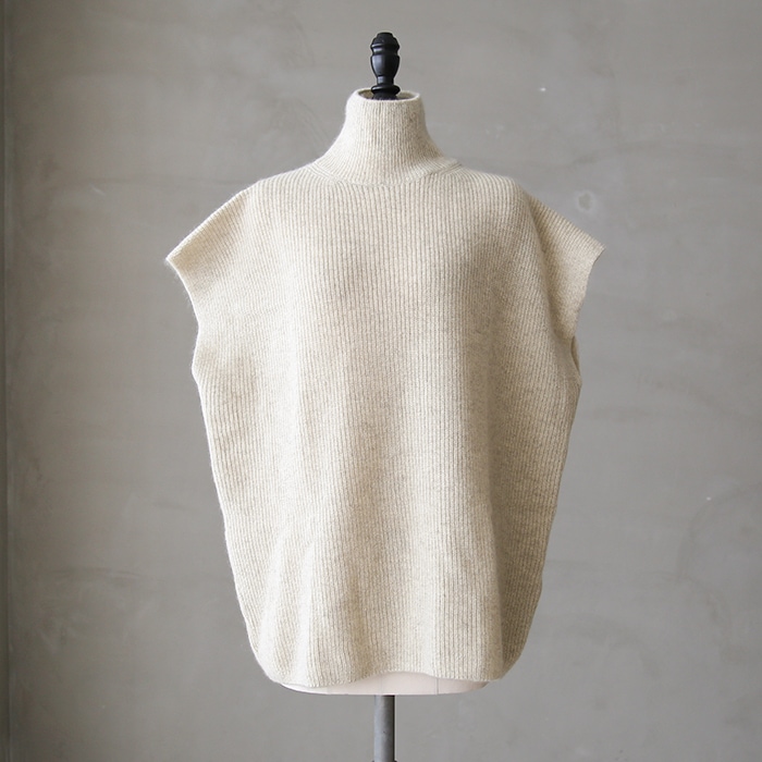 e213k186) / evam eva(エヴァムエヴァ) / yak aze vest(ヤクアゼベスト