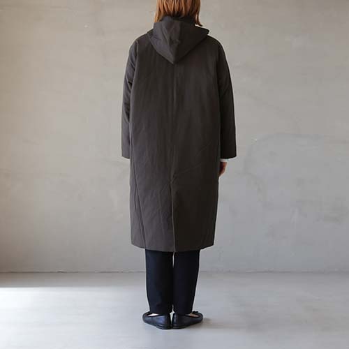 evam eva エヴァムエヴァ ウールパディングロングコート 22AW e213t166) / evam eva(エヴァムエヴァ) /padding hooded long