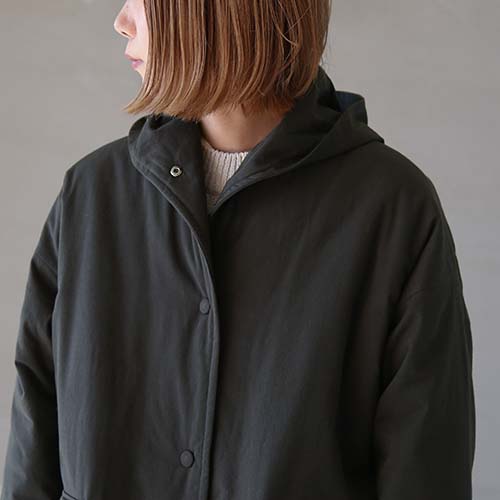 e213t166) / evam eva(エヴァムエヴァ) /padding hooded long