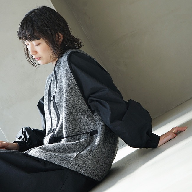 フィルマム　ポリエステル超高密タスランウェザーフードベスト　今夜だけ値下げします ファッション フィルマム ポリエステル超高密タスランウェザーフード