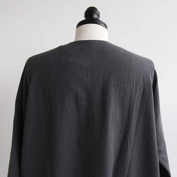 e221t037) / evam eva(エヴァムエヴァ) / water linen nocollar