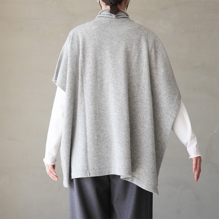 e263k141) / evam eva (エヴァムエヴァ) / cashmere poncho(カシミヤ