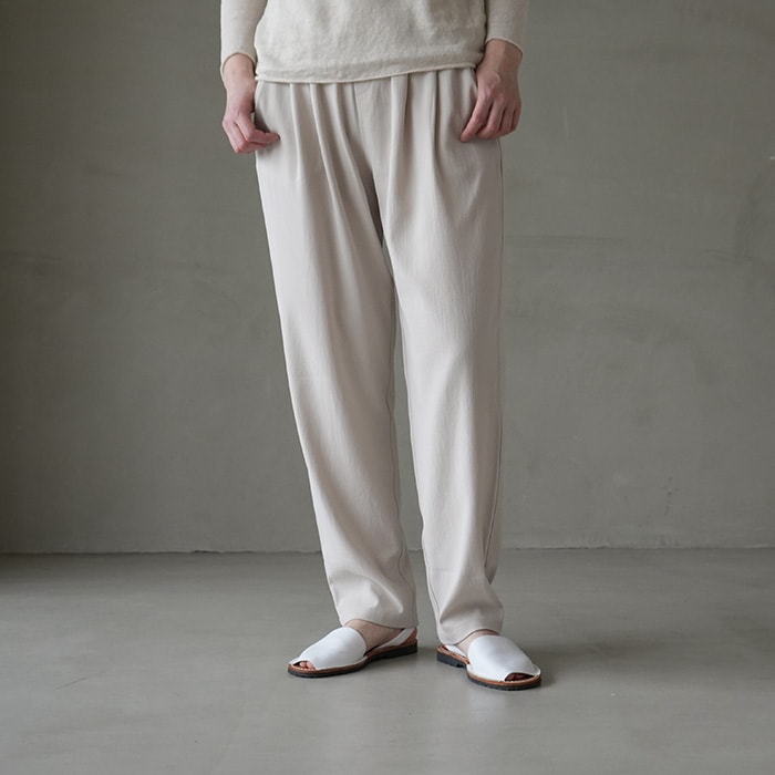 e231t103) / evam eva (エヴァムエヴァ) /cotton tuck pants(コットン