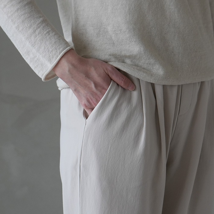 e231t103) / evam eva (エヴァムエヴァ) /cotton tuck pants