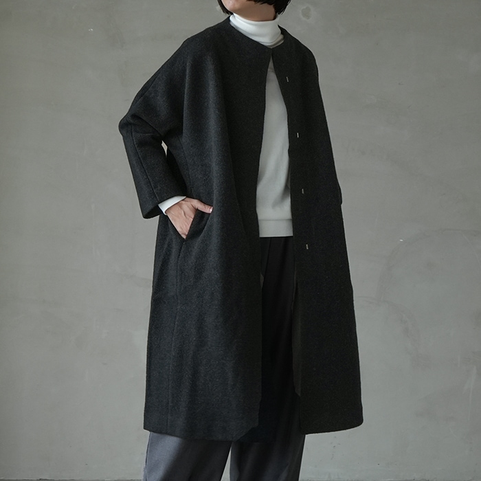 ◎□（e243k093) / evam eva(エヴァムエヴァ) /press wool long