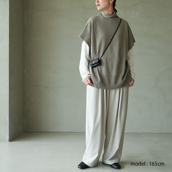 e263k067) / evam eva (エヴァムエヴァ) / wool poncho(ウールポンチョ