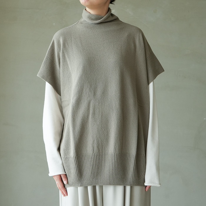 e263k067) / evam eva (エヴァムエヴァ) / wool poncho(ウールポンチョ