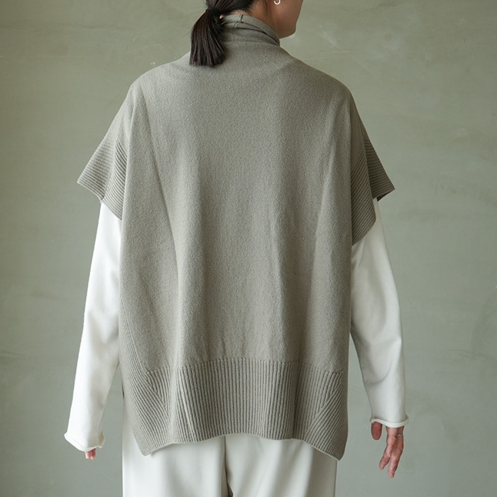 e263k067) / evam eva (エヴァムエヴァ) / wool poncho(ウールポンチョ e263k067) / evam eva (エヴァムエヴァ) / wool poncho(ウールポンチョ