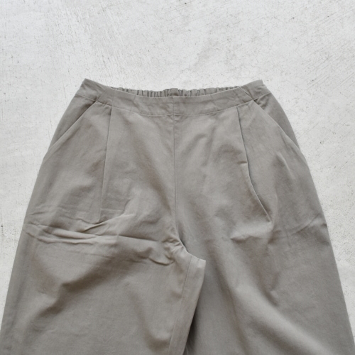 e201t138) / evam eva(エヴァムエヴァ) / cotton tuck easy PT