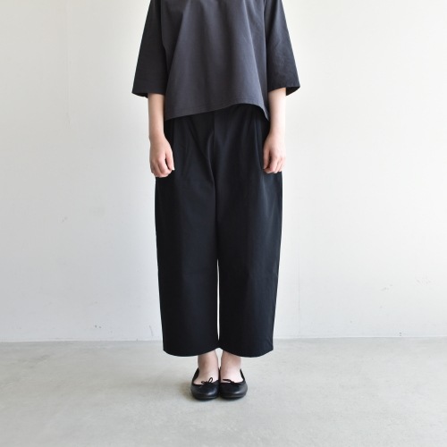 ✴︎✴︎evam eva コットンタックパンツ✴︎✴︎ evam eva｜リネンコットンタックパンツ - c a b i n e t