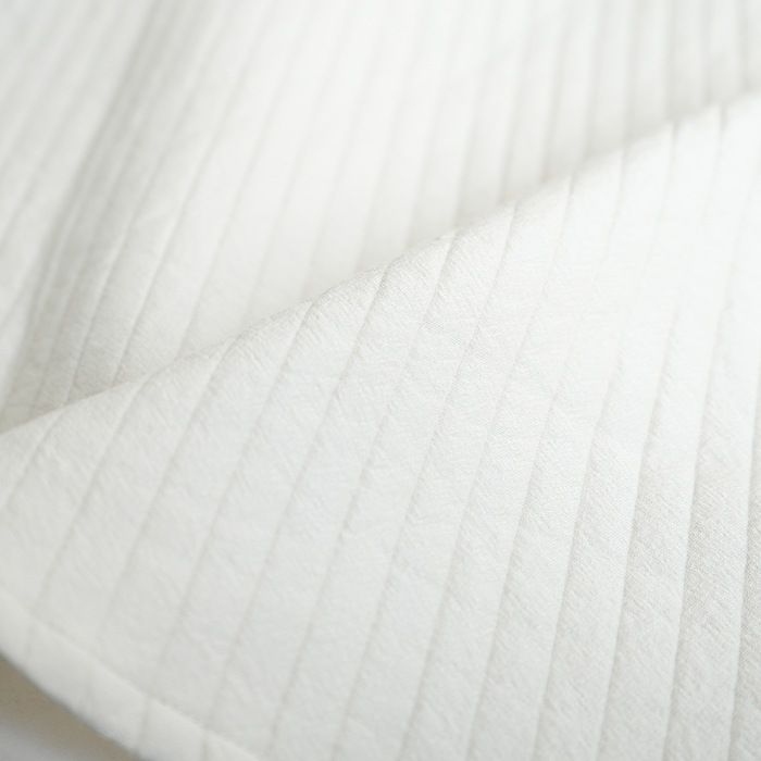 □（e233t107） / evam eva(エヴァムエヴァ) /quilting robe