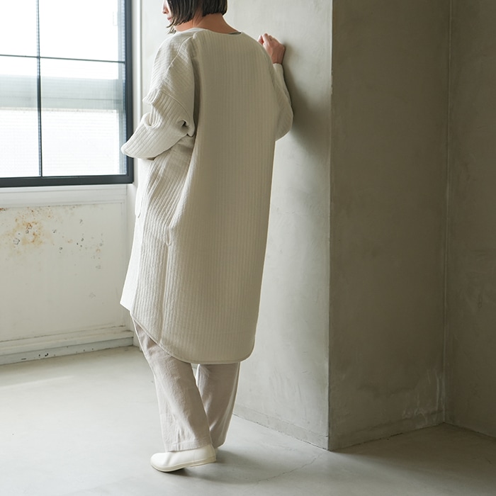 □（e233t107） / evam eva(エヴァムエヴァ) /quilting robe