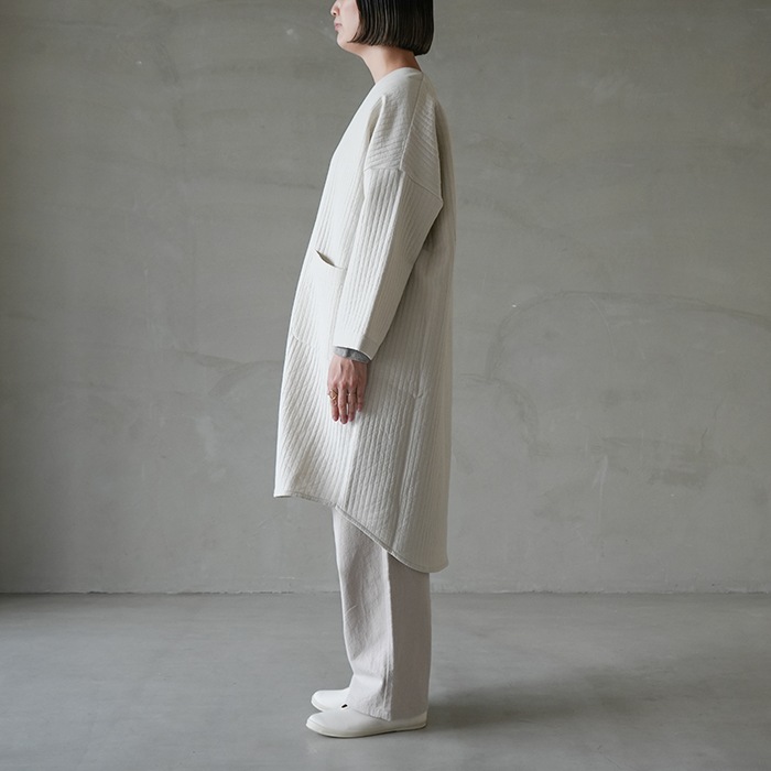 □（e233t107） / evam eva(エヴァムエヴァ) /quilting robe