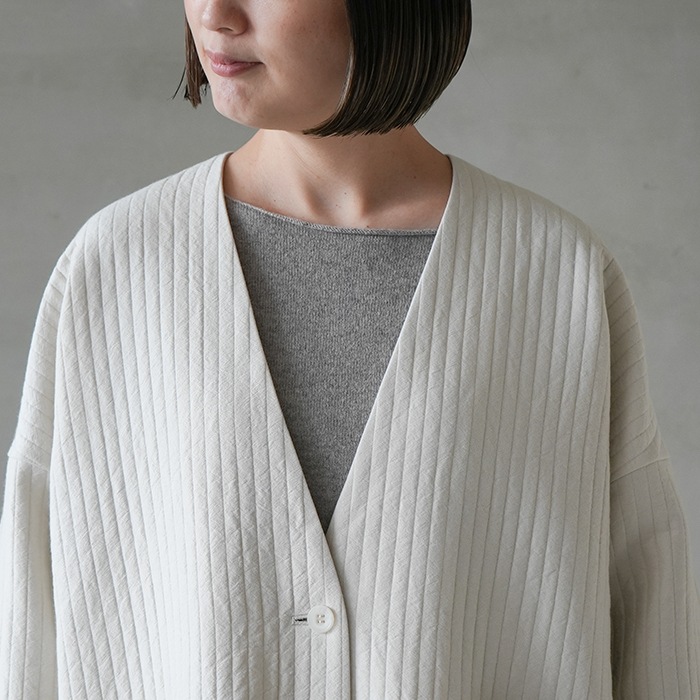 □（e233t107） / evam eva(エヴァムエヴァ) /quilting robe