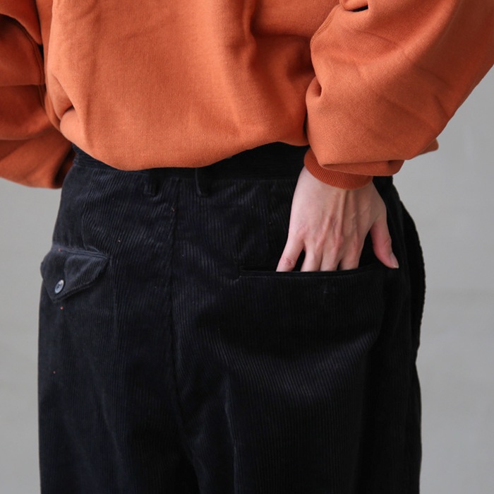 ヨーコサカモト　ウールスラックス yoko sakamoto パンツ 「YOKO SAKAMOTO」ANTIQUE TROUSERS