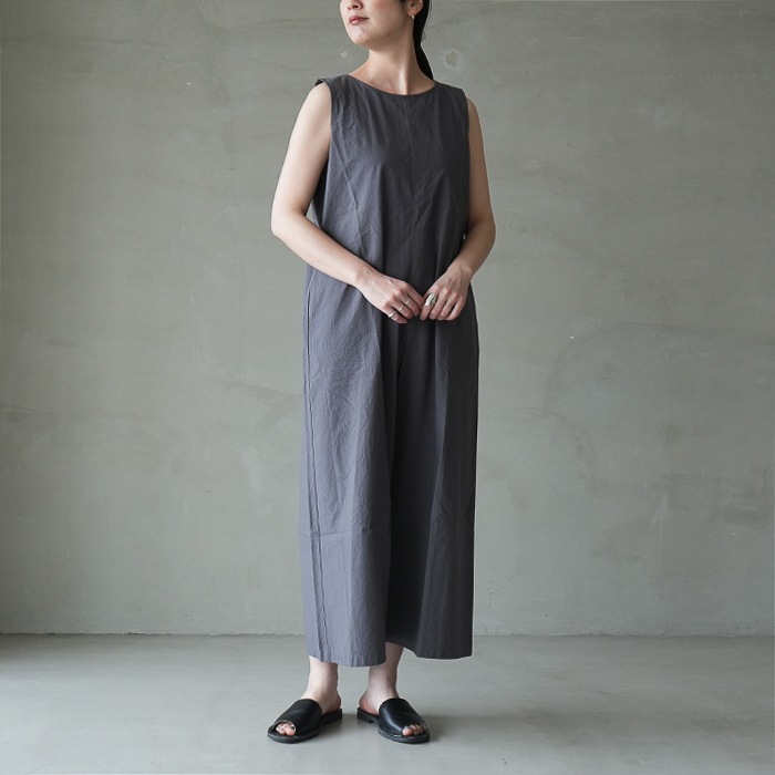 □(e261t129) / evam eva (エヴァムエヴァ) / cotton all-in-one