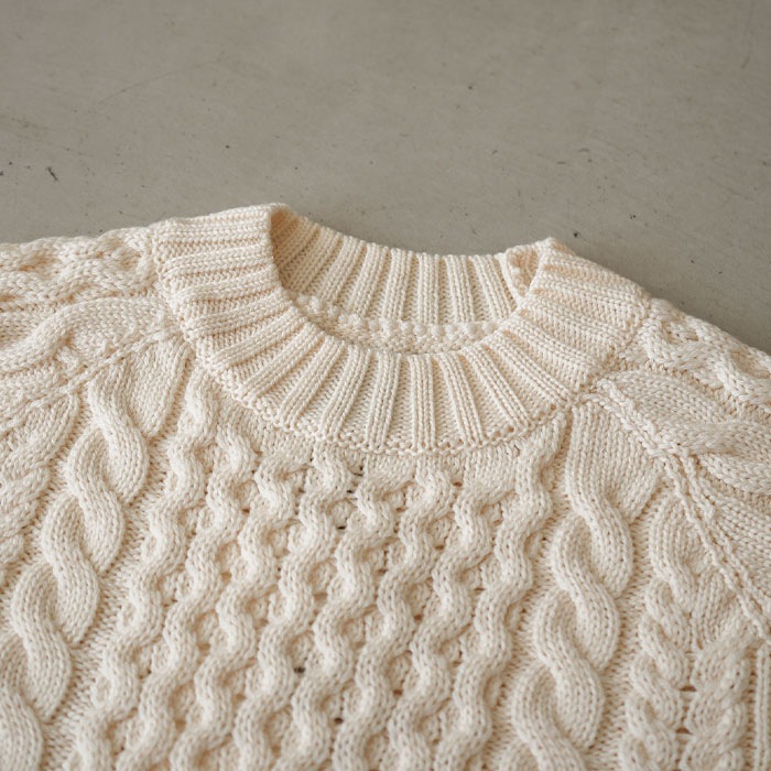 BATONER バトナー アラン編み ニットセーター クルーネック bn-24fl-035) / BATONER (バトナ―) / SOLID WOOL ARAN CREW NECK