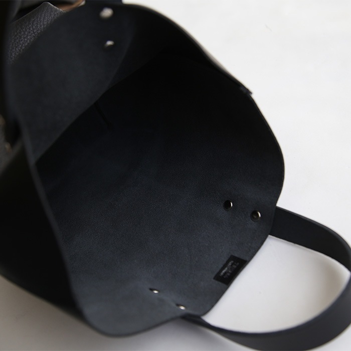 TEMBEA テンベア シュリンクレザーデリバリートート新品 タグあり