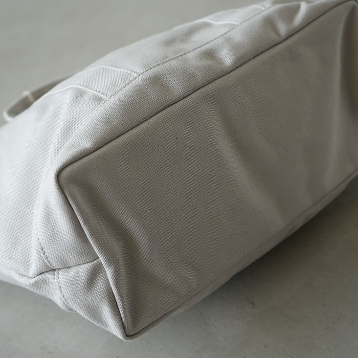 【新品・未使用】R&D.M.CO- I’m bag トートバッグ　クリーム色 R&D.M.Co-正規取扱店 オールドマンズテーラー公式通販 R&D.M.Co