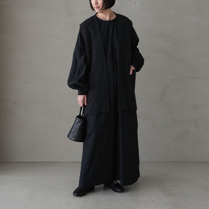 □（e243k151) / evam eva(エヴァムエヴァ) /wool aze vest (ウール