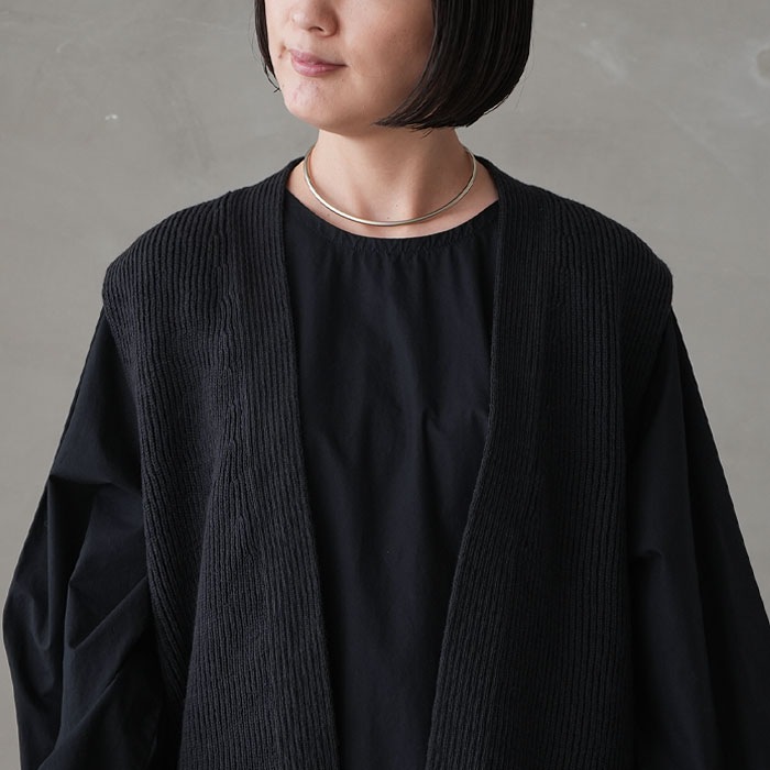 □（e243k151) / evam eva(エヴァムエヴァ) /wool aze vest (ウール