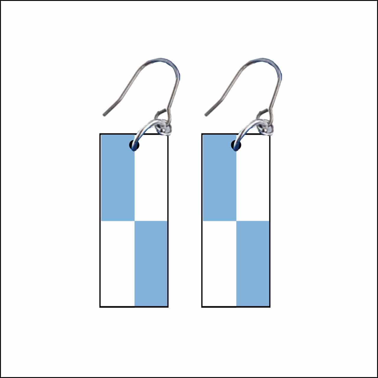 ヒジカタのギターっぽいアクリルピアス