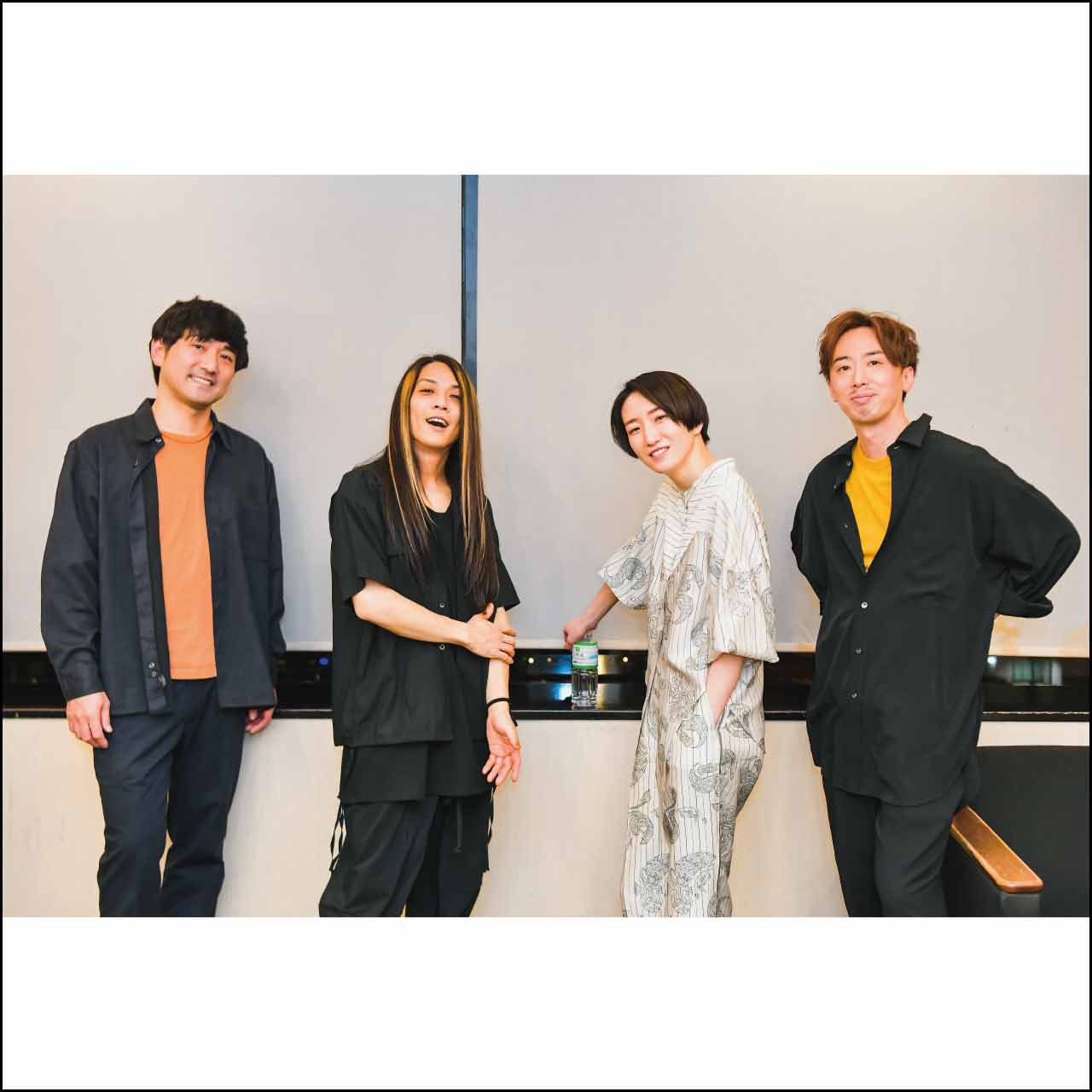 “日食クルー” イラストTシャツ