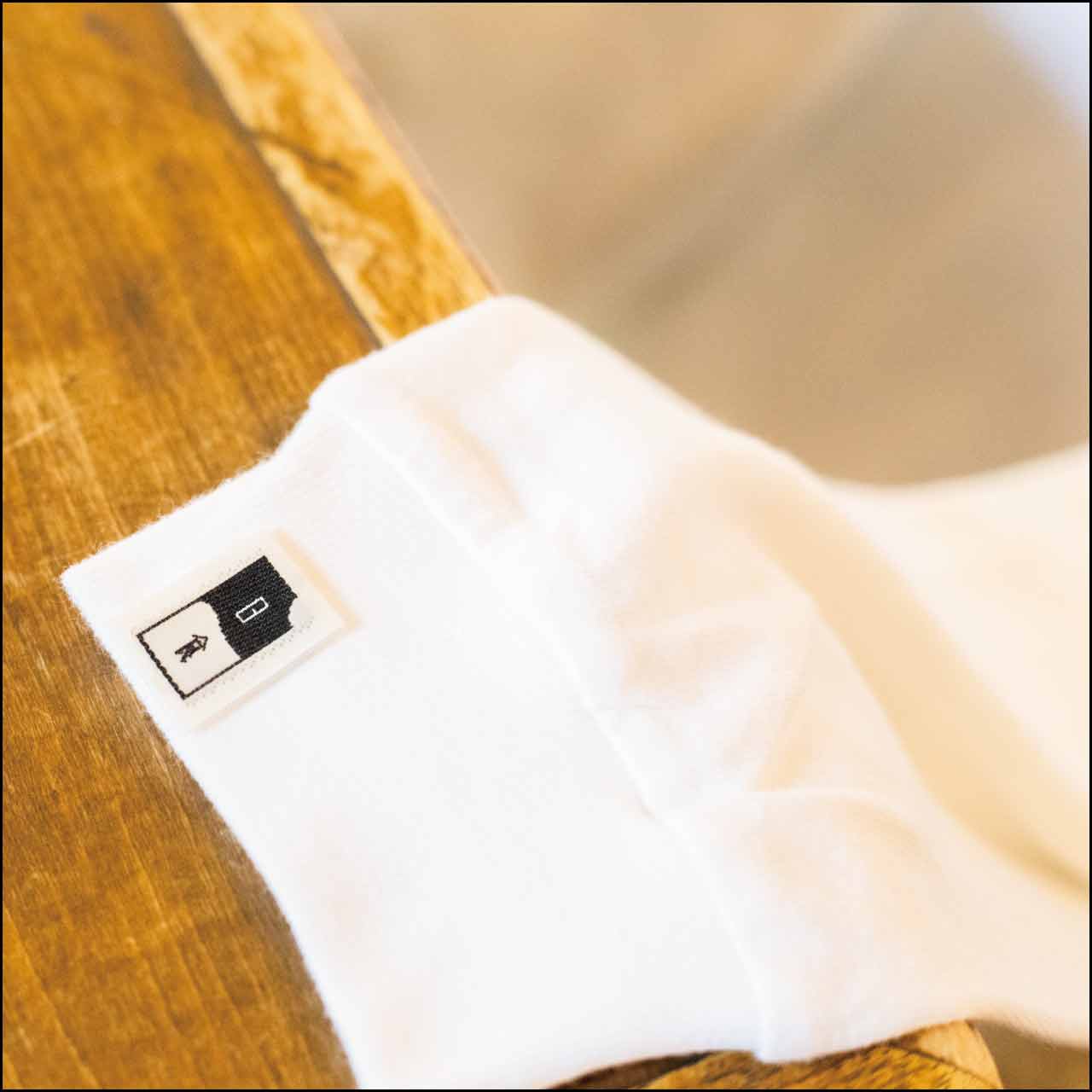 刺繍ロングTシャツ