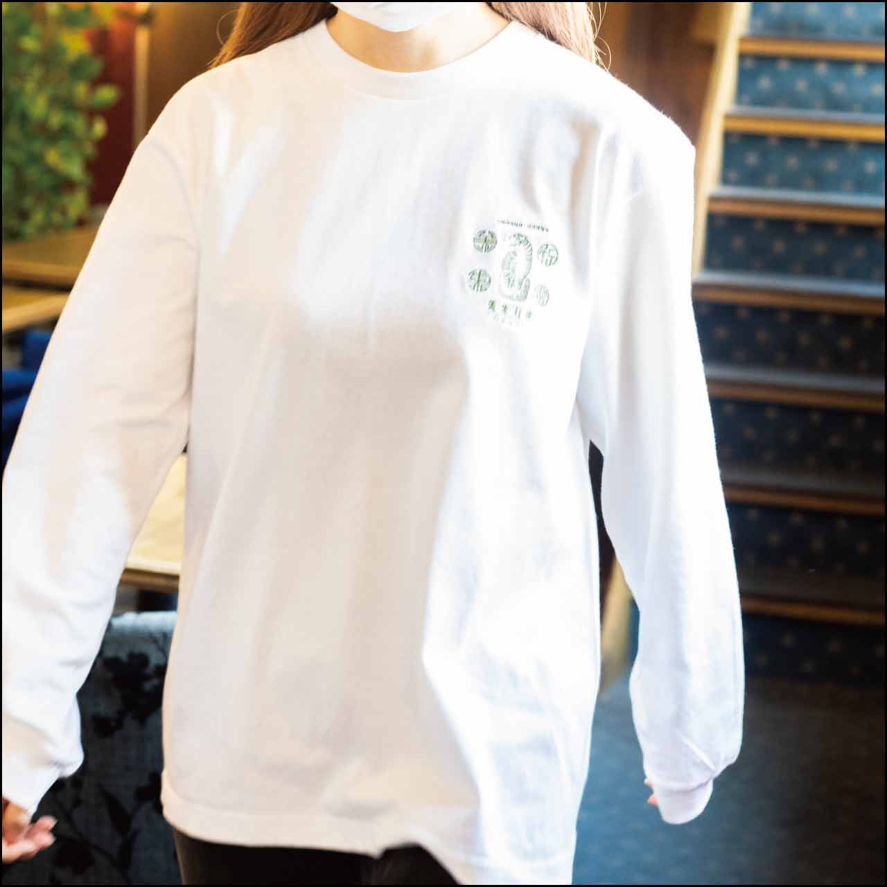 刺繍ロングTシャツ