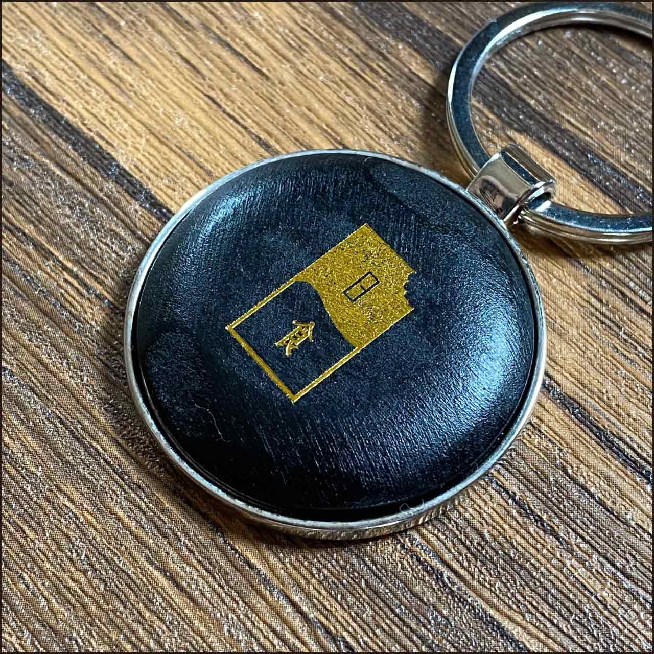 ロゴ箔キーホルダー