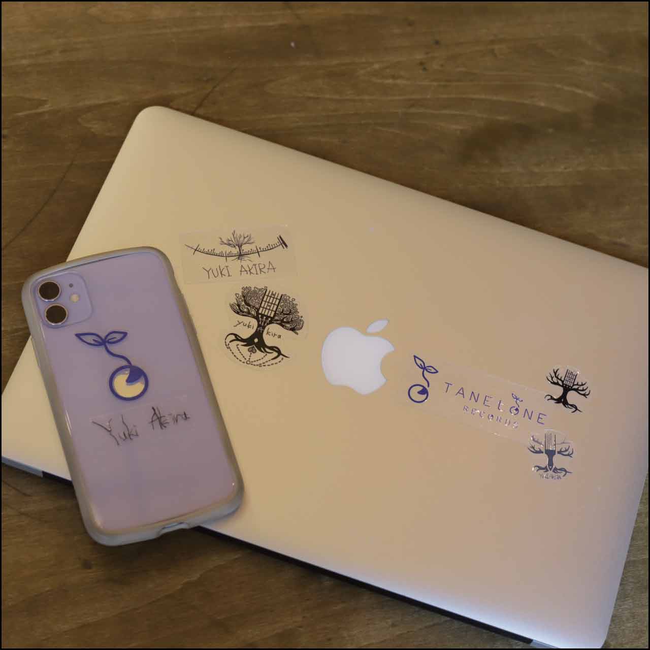 YUKIAKIRA 5周年ロゴ大集合ステッカー