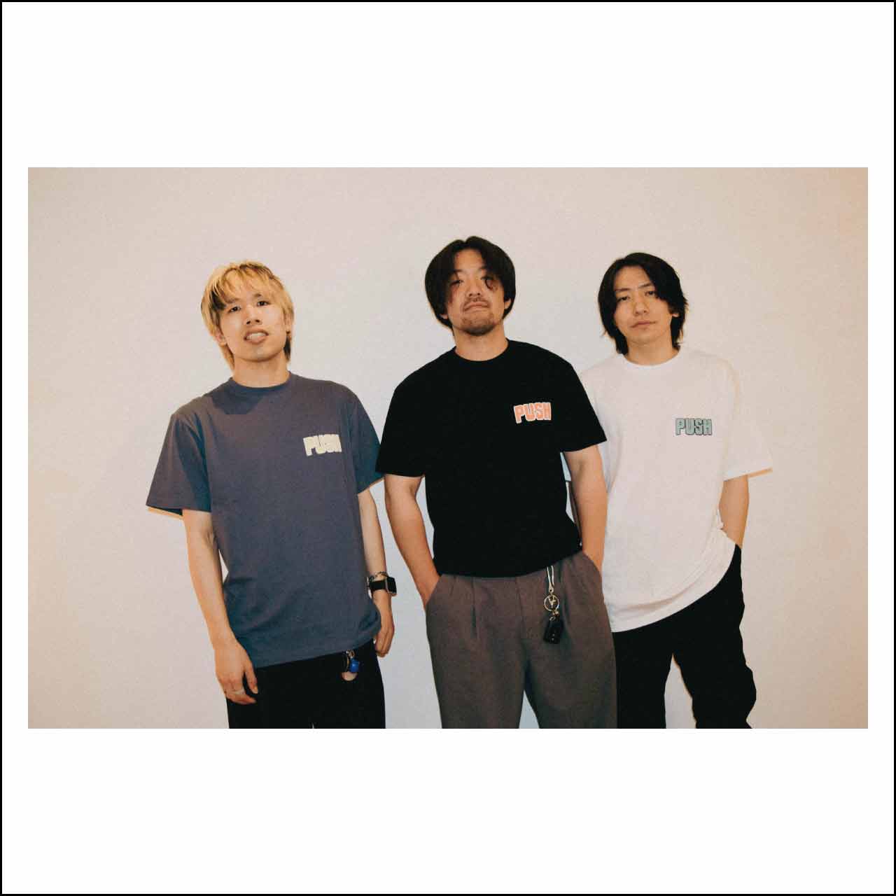 ボタン Tee