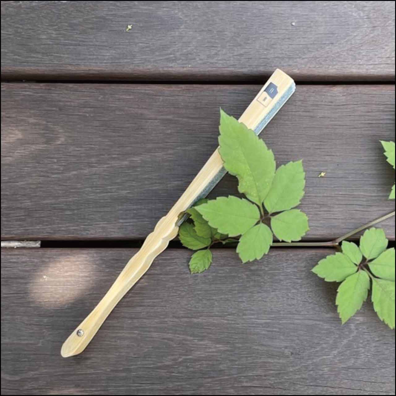 ミメーシスデザイン扇子