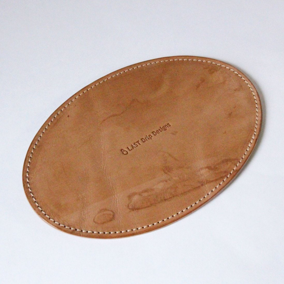 【 本ヌメ革 牛革 コースター 楕円形 】 レザーコースター / ドリンク カップ 器 トレイ ・ cowhide カウハイド レザー 本革 | 経年変化 おすすめ nfl pst