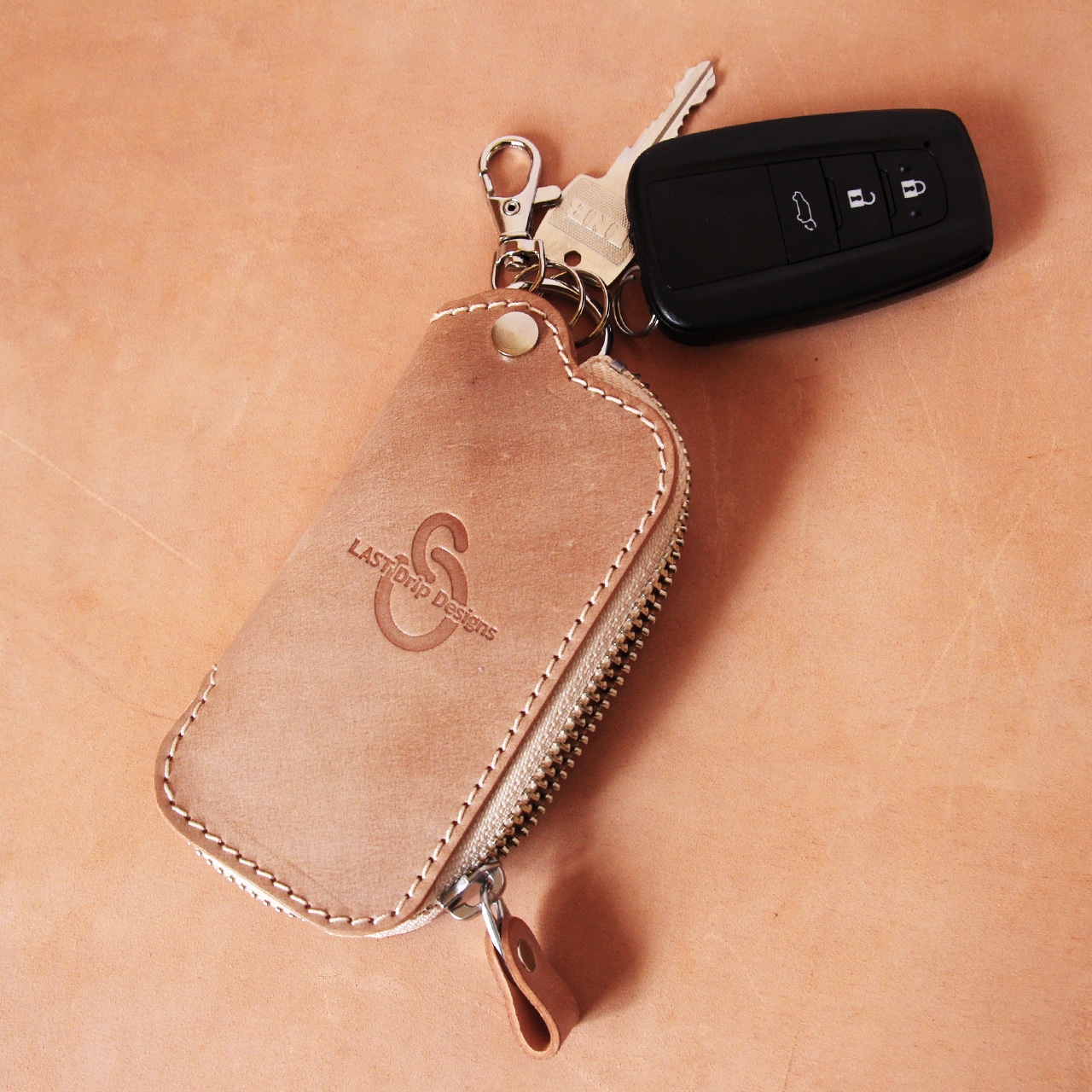 完売 次回無し 本ヌメ革 デットストック 馬革 ファスナー キーケース