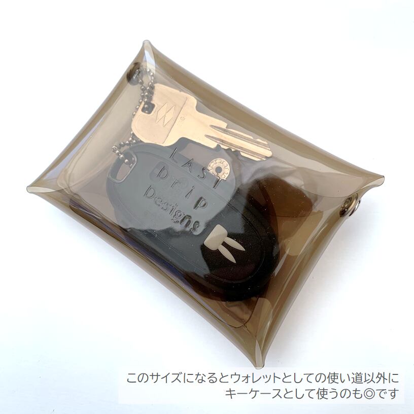 【 オーロラ ミニ財布 ワイド 】 レター型 コンパクト財布 ／ マルチウォレット パスケース ・ 虹色 防水 ビニール PVC ｜ フェス アウトドア レジャー おすすめ acp pst