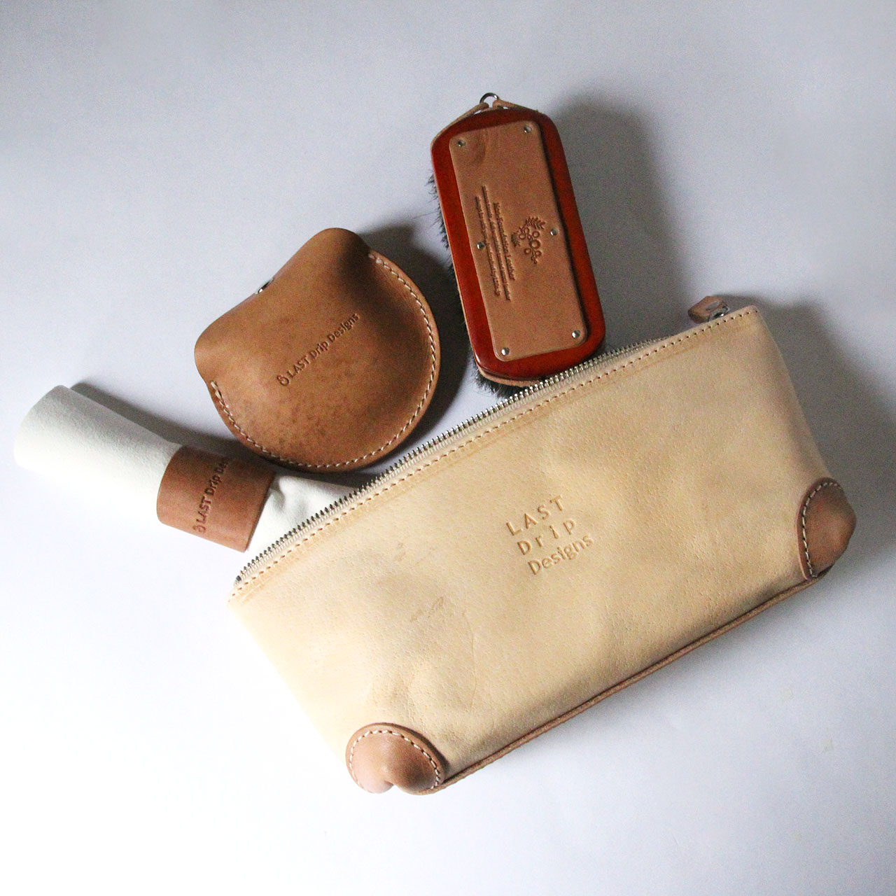 本ヌメ革 豚革 ファスナー ポーチ Sサイズ 】 バルケッタ ZIP