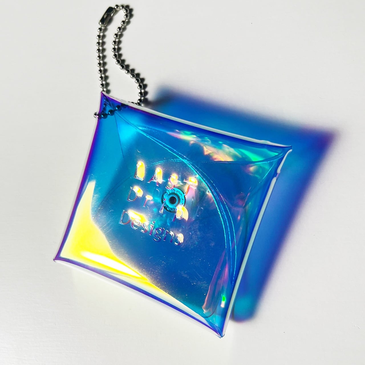 【 オーロラ airpods ケース 】 レター型 クリアポーチ ／ クリアケース イヤホン スマホ iphone ・ 虹色 防水 ビニール PVC ｜ フェス アウトドア レジャー おすすめ acp pst